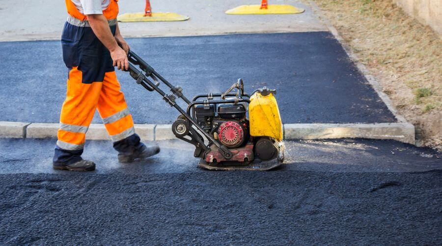 Professional gutter cleaning in Pocahontas, TN